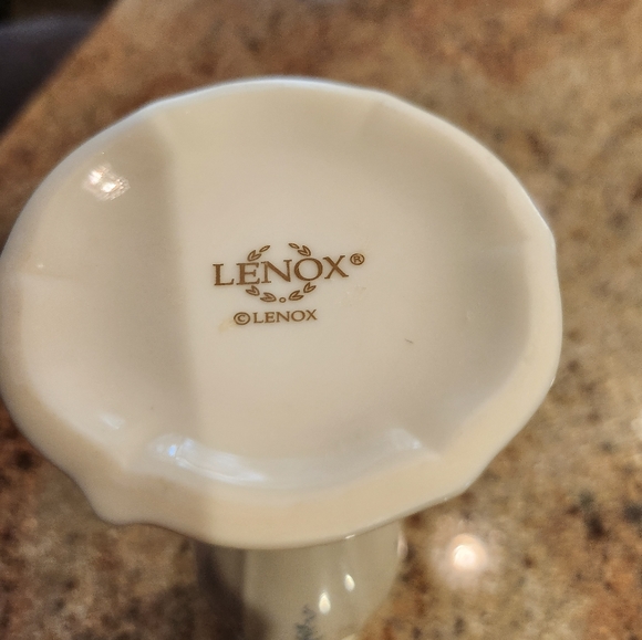 🌷PERFECT GIFT🌷LENOX🌷Rose Bud Vase.              NIB - Picture 4 of 5